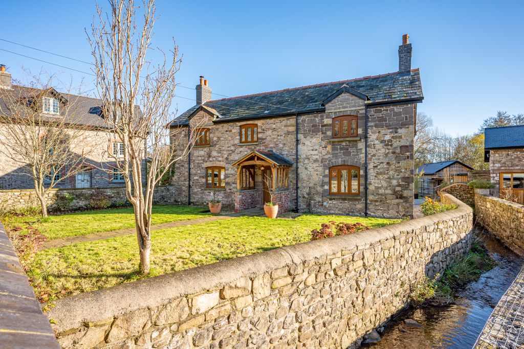 Front Elevation- click for photo gallery